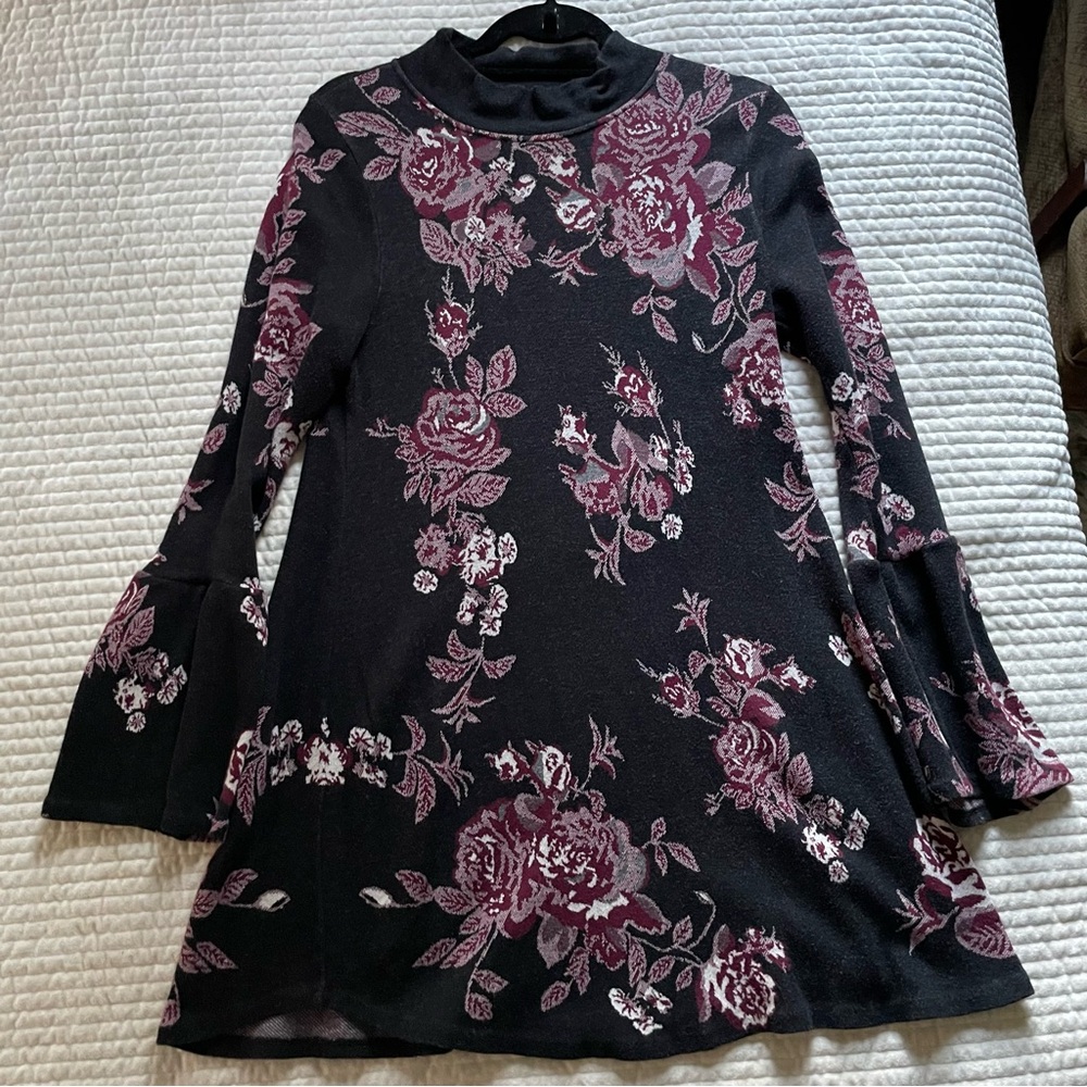 100% Cotton Mock Neck Butterfly Long Sleeve Black Roses Mini